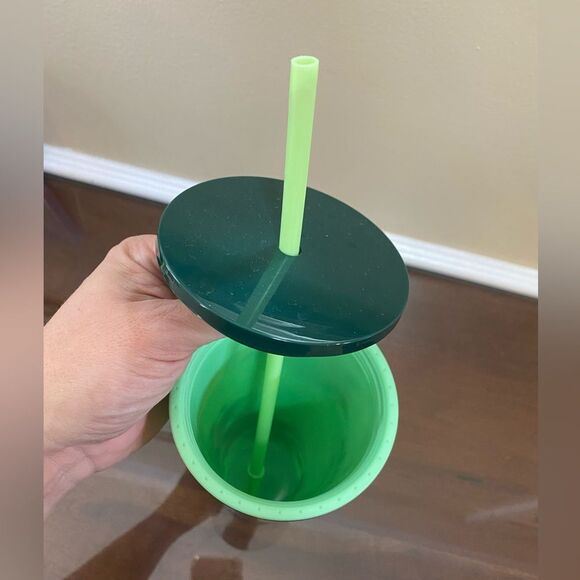 Starbucks Green Poinsettia Tumbler Holiday 2021 - Picture 3 of 6